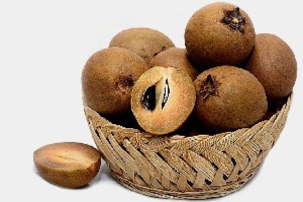 पोषक तत्वों से भरपूर है चीकू... पाचन रहे दुरुस्त