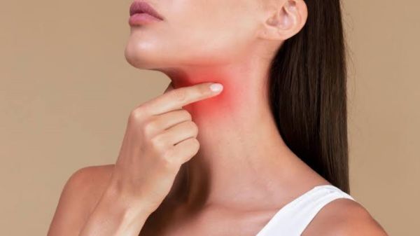 आपको भी मानसून में हो रही Tonsils की समस्या? तो इन 5 घरेलू उपायों से पाएं राहत…