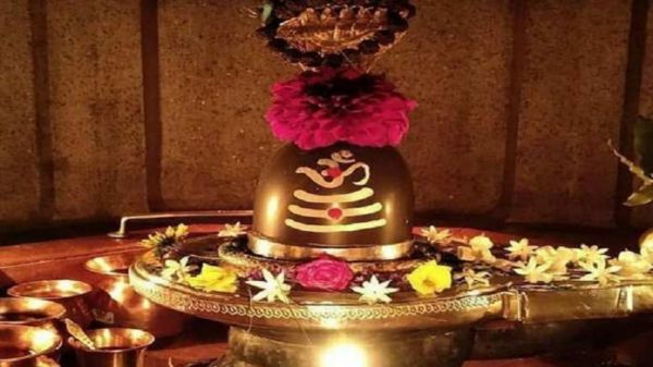 भगवान शिव को करना है प्रसन्न, तो श्रावण मास में अर्पित करें ये 5 प्रकार के फूल…