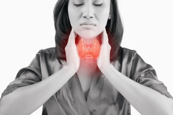 ये 5 संकेत बताते हैं आपका Thyroid Levels बढ़ने वाला है! तुरंत कंट्रोल करना है जरूरी…