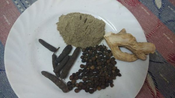 आप भी सर्दी-खांसी से रहते हैं परेशान, तो घर पर त्रिकटु चूर्ण बनाकर करें इसका सेवन &hellip;