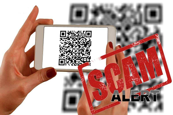 UPI से ऑनलाइन पेमेंट कर रहे हैं? QR कोड स्कैम से रहें सतर्क और बचने के लिए करें ये उपाय…