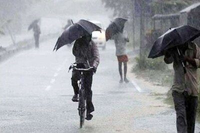 एक द्रोणिका दक्षिण पंजाब से उत्तर प्रदेश के मध्य भाग तक 1.5 किलोमीटर ऊंचाई तक विस्तारित है।