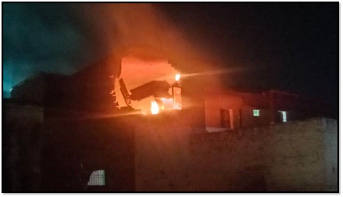 लखनऊ: भीषण आग में 5 लोगों की मौत, तीन मासूम बच्चे भी शामिल