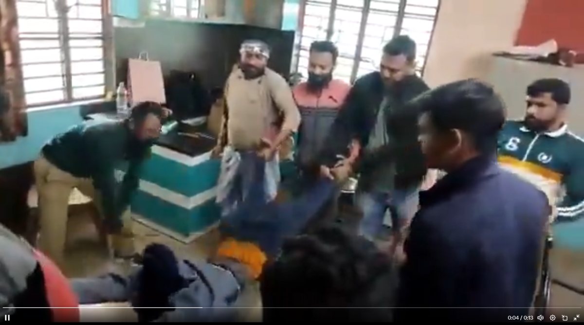 पश्चिम बंगाल में महिला को लटकाकर TMC नेता ने डंडे से की पिटाई, वो चीखती रही और चिल्लाती रही लेकिन