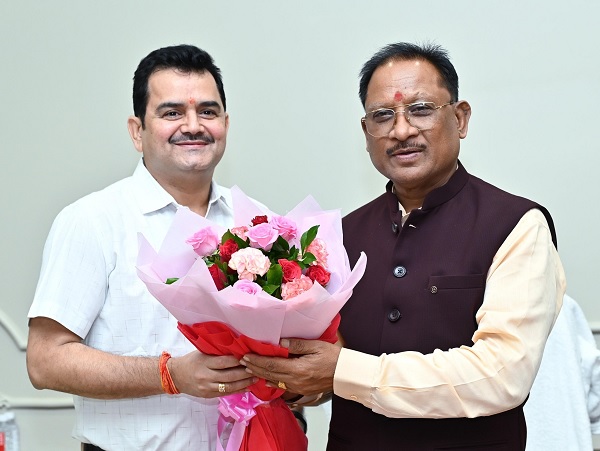 नए सीएम हाउस में साय ने शुरू किया कामकाज