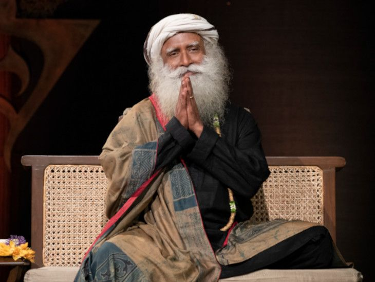 सद्गगुरु ने मां-बाप से कहा- 'बच्&zwj;चों को गुलाम बनाना बंद करो, खुश रहने का मौका तो दो'