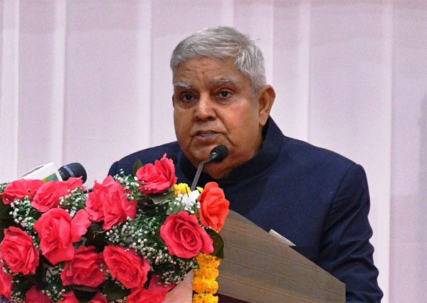 देश की प्रगति के लिए युवाओं को अपनाना होगा राष्ट्र प्रथम का सूत्र : धनखड़