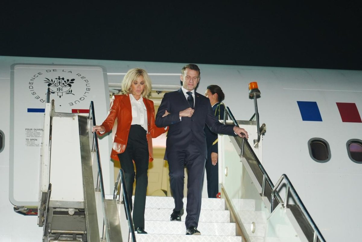 फ्रांस के राष्ट्रपति इमैनुएल मैक्रों तीन दिवसीय भारत दौरे पर पहुंचे, आज पीएम मोदी संग होगी मुलाकात