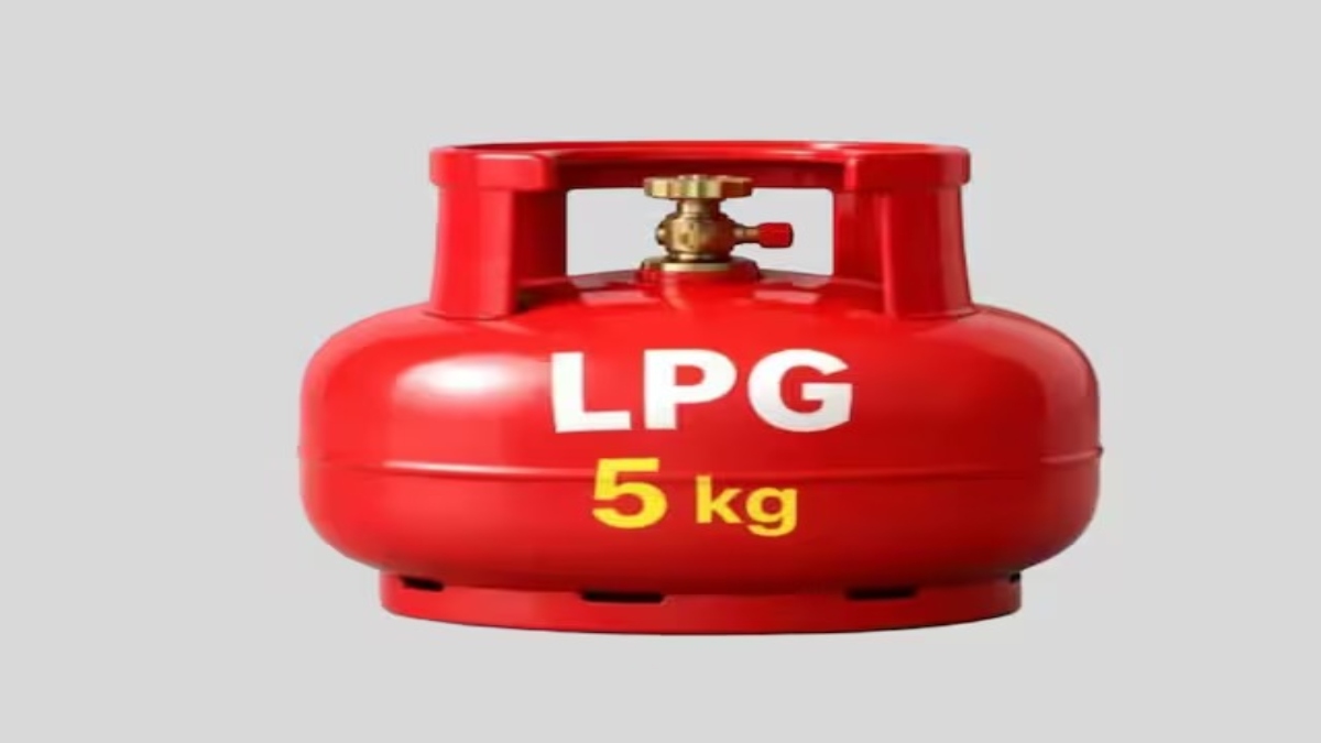 9 दिन में तीसरी बार पेट्रोल-डीजल के दाम बढ़े, CNG भी हुई महंगी, जानें Petrol-Diesel के लेटेस्ट प्राइस