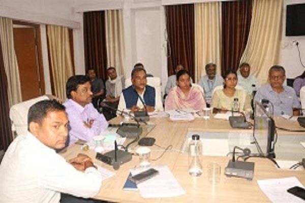 जल संरक्षण अभियान को जन अभियान का स्वरूप दिया जाएगा : कलेक्टर