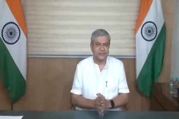 कैबिनेट मंत्री अश्विनी वैष्णव ने रेल मंत्रालय का संभाला कार्यभार