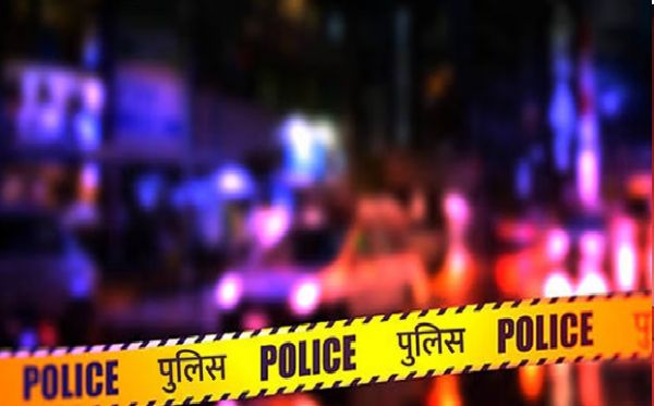 सड़क हादसे में छह लोगों की मौत