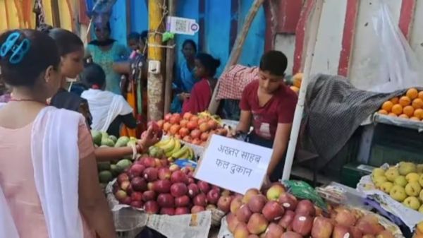 यूपी के बाद Bihar पहुंचा Name Plate Controversy, बिहार की इस अंतरराष्ट्रीय धार्मिक नगरी के दुकानदारों ने अपनी दुकानों के सामने लगाया नेम प्लेट