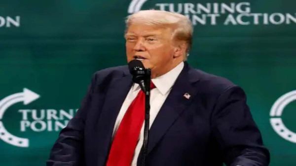 Trump Facebook-Instagram : बैकफुट पर आया मेटा, ट्रम्प के फेसबुक-इंस्टाग्राम अकाउंट से हटाया बैन, जानिए क्यों किया था ब्लॉक ?