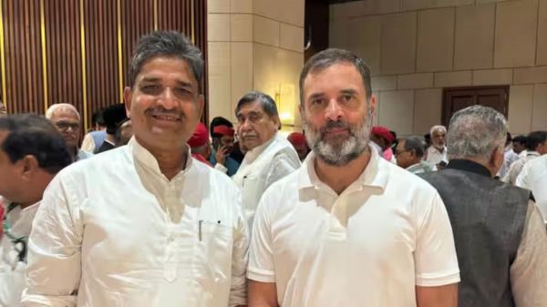 कांग्रेस का मुगल प्रेमः इस मुस्लिम सांसद ने मुगलों को लेकर किया बड़ा दावा, कहा- BJP कुछ भी कर ले, वो इतिहास से नहीं मिटने