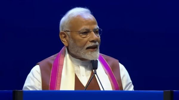 PM Modi US Visit Live Updates: न्यूयॉर्क के मेगा शो में भारतीय प्रवासियों को किया संबोधित, कहा- &lsquo;भारत अब पीछे नहीं चलता, बल्कि नेतृत्व करता है&rsquo;