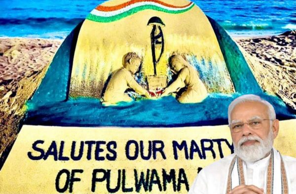 पुलवामा आतंकी हमला बरसीः पीएम मोदी ने शहीद जवानों को दी श्रद्धांजलि, बोले- देश के प्रति आपका समर्पण हमेशा याद रहेगा