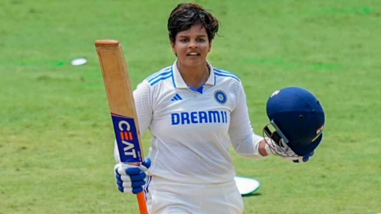 Shafali Verma का हाहाकार, सबसे तेज दोहरा शतक ठोका, बना डाले ये 6 बड़े रिकॉर्ड
