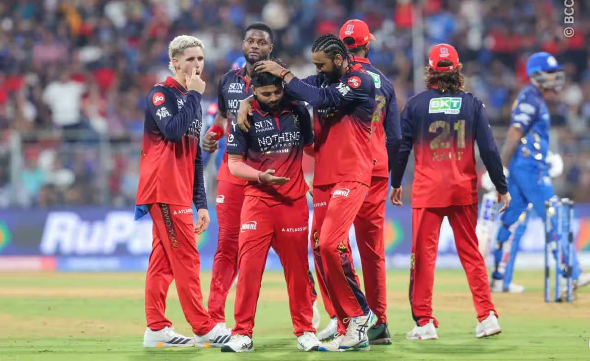 MI vs RCB IPL 2026: बेंगलुरु ने मुंबई को उसके घर में दी शिकस्त, 18 रन से जीता मुकाबला, सुयश शर्मा ने झटके 2 विकेट