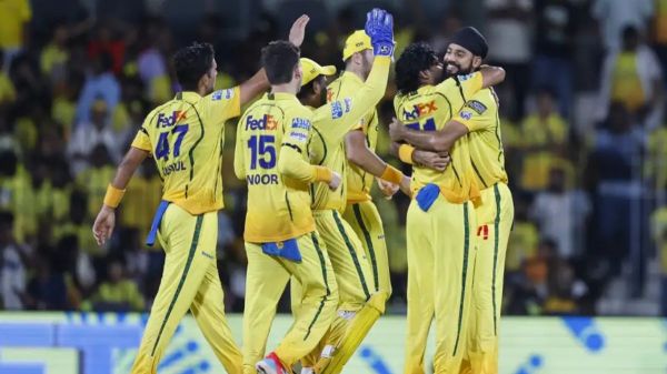 CSK vs KKR IPL 2026: चेन्नई की लगातार दूसरी जीत, कोलकाता को 32 रन से हराया, नूर अहमद ने झटके 3 विकेट